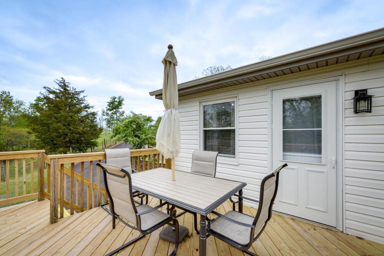 Cozy Kentucky Retreat - Deck, Near Ark Encounter! Dry Ridge